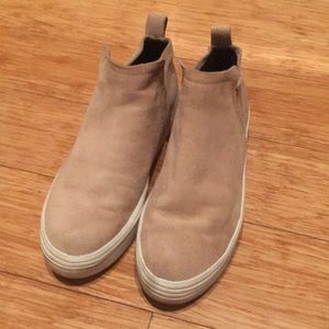 Dolce Vita High Top Sneakers (Tate)